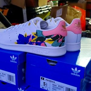 Adidas pink floral Stan Smith sneakers